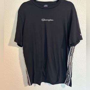 Champion T-shirt Size L